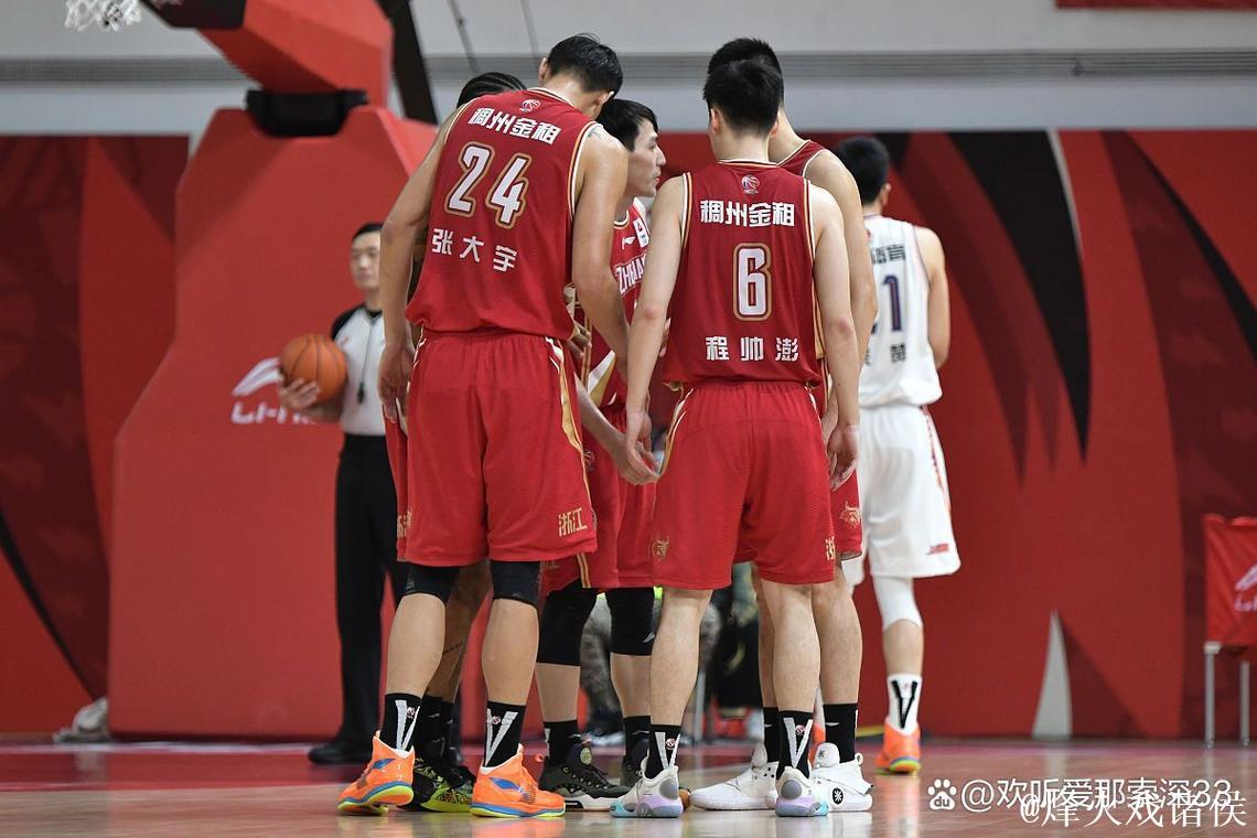 北京首钢全力出击！终结辽宁男篮2连胜，周琦爆发，CCTV5直播