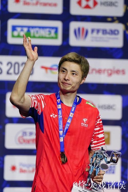 石宇奇直落两局击败朱利安 挺进羽毛球世锦赛男单16强