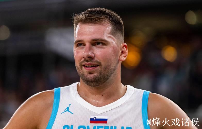 东契奇联手斯玛特轰下43分10篮板16助攻！